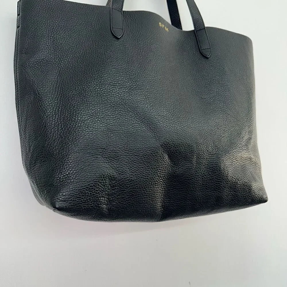 Cuyana Classic Structured Black Italian Pebbled Leather SFM Monogrammed Tote